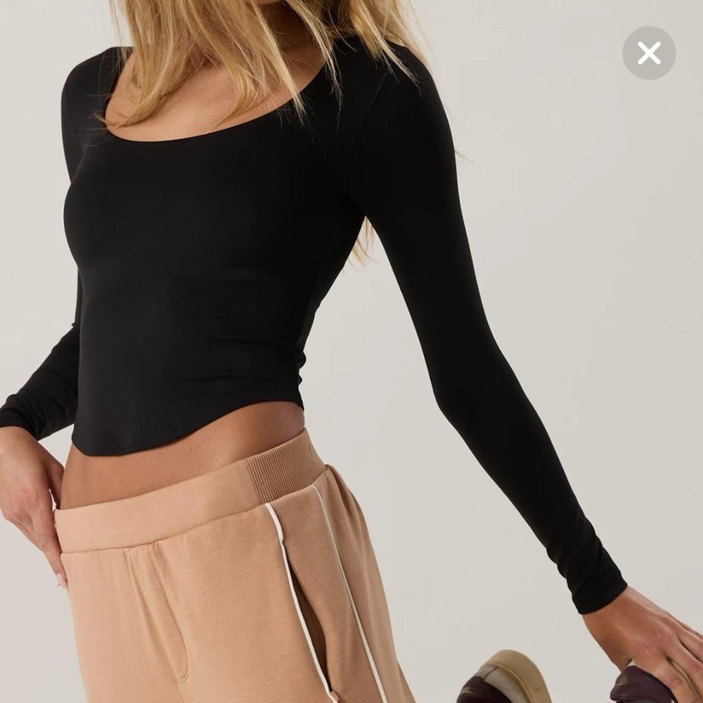 Aerie Real Me Long Sleeve Crop Top